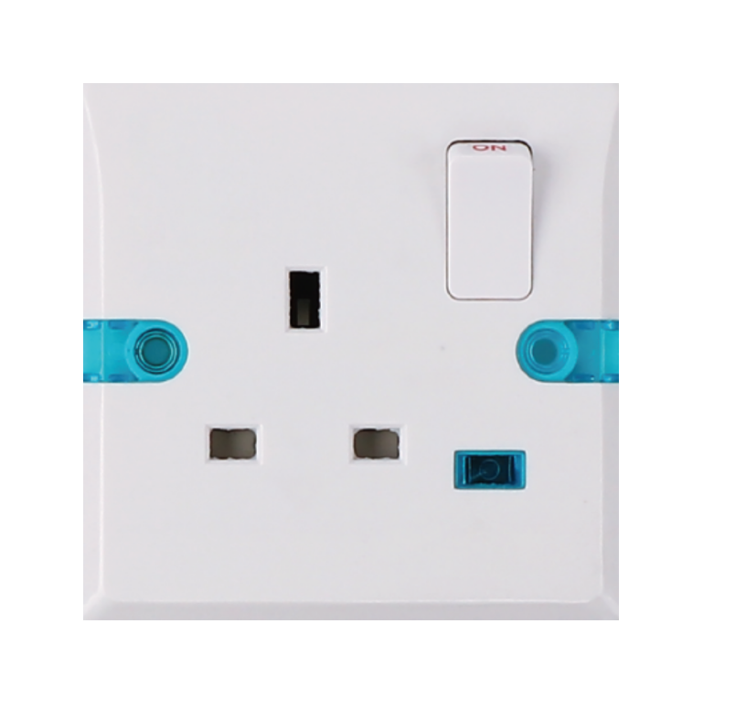 RN Series 1 Gang 13a Switched Socket