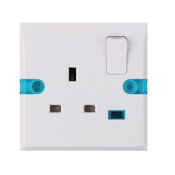 RN Series 1 Gang 13a Switched Socket