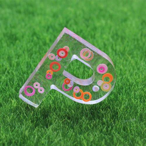 Hot Selling 100Pcs/Lot 40MM Large Size Resin Letter Flatback Cabochons Clear With PVC Sequins Filled Large Alphabet Beads Charms