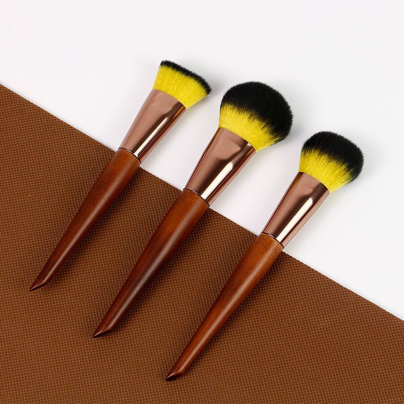 Cosmetic brush 003