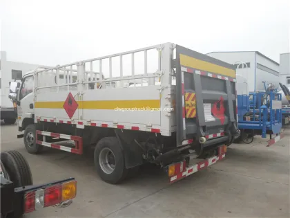 YUEJIN 5 meter cylinder carrier truck for sale