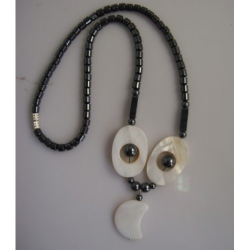 Hematite pearl Shell Necklace