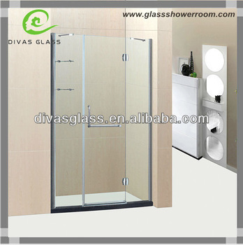 Plastic shower screen