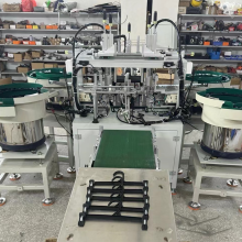 Máquinas eficientes para fabricar perchas para clips de montaje