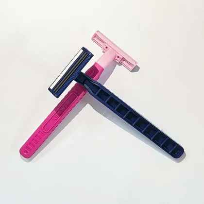 OEM Twin Blade Plastic Handle Razor Blades - Derby