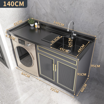 Kleiderschrank mit Wäschereipool und Aluminiumschrank waschen
