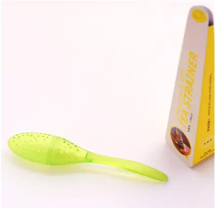 Plastic tea strainer steeper spoon
