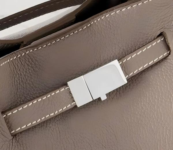 2025 Design Handbag de moda para mulheres 2025 Design Fashion Handbag for Women