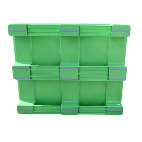 Plastic Pallet From 4Way 3 Skids Vented Pallets