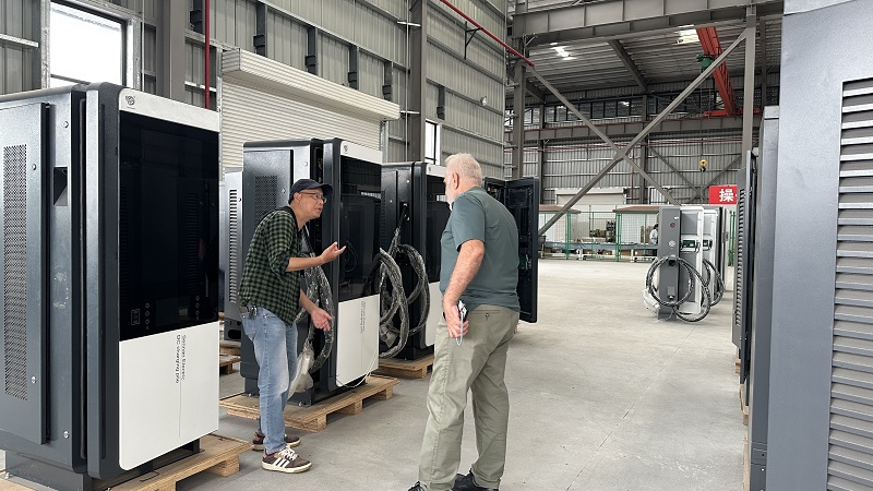 Paraguayan customers visit Sennan Electric's production base to explore new directions for overseas cooperation on charging piles