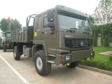 CNHTC HOWO 4x4 cargo truck