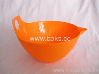 Pink Plastic Salad Bowls 