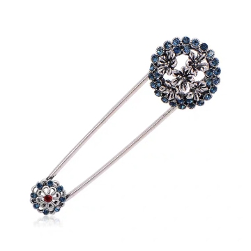 Retro Flower Cluster Brooch