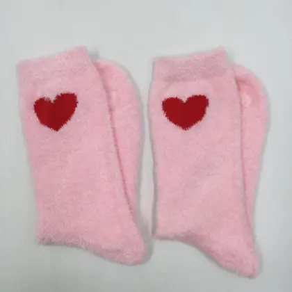 Pink heart feather yarn socks
