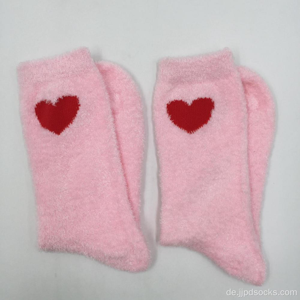 Rosa Herzfedergarnsocken