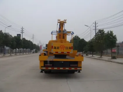 Dongfeng jlg aerial articulating boom lift 4x4 truck