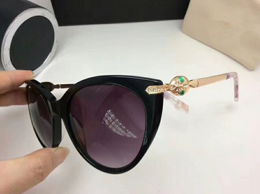 Retro Mirrored Sunglasses