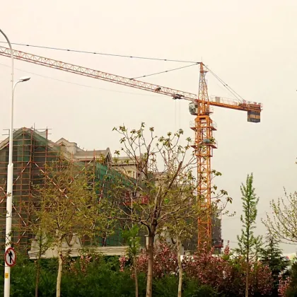 High safety construction lift