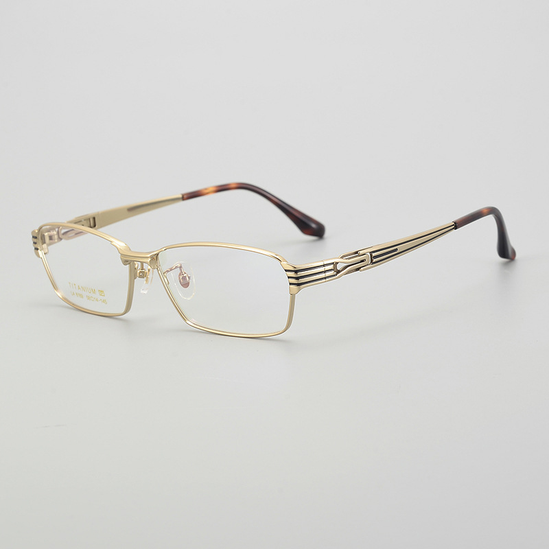Fashionable Titanium Eyeglasses
