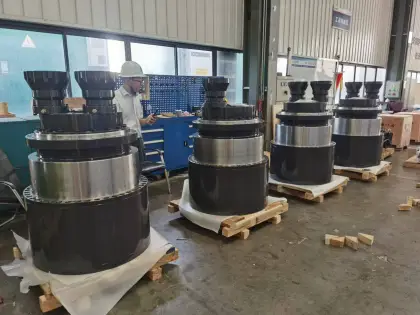 Winch drive gearbox & gearbox for winch