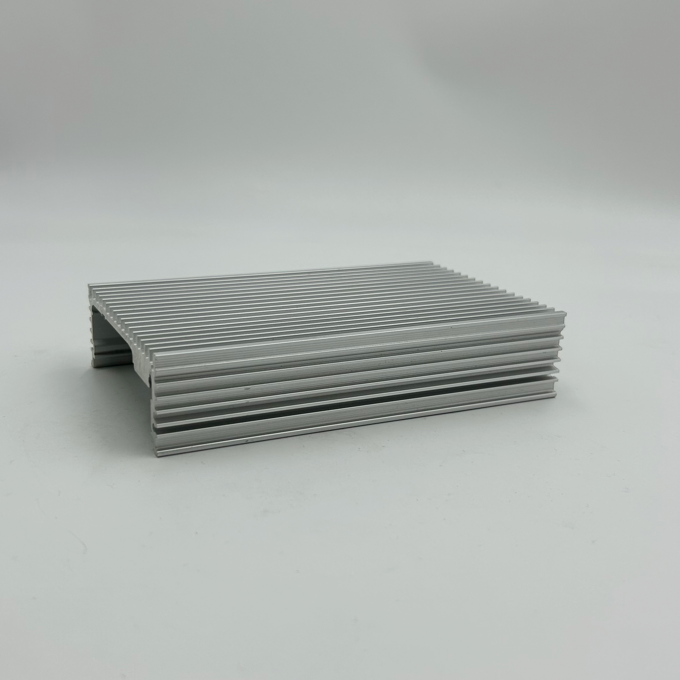 Extruded Heatsink Aluminum square Anodized Heat Sink
