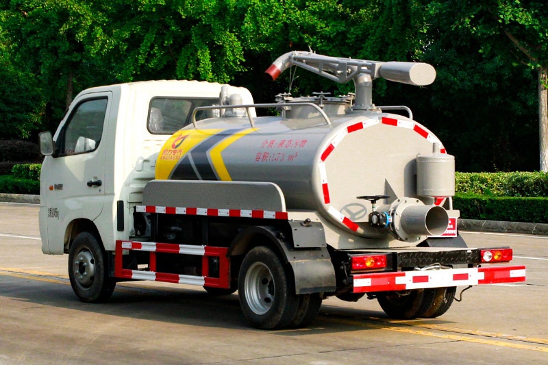 FT-2fecaltruck (11)