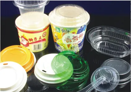 Automatic plastic tray forming machine