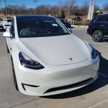 Używany 2021 Tesla Model Y Samochód elektryczny na sprzedaż