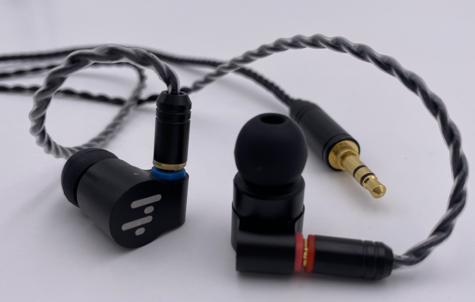 Stereo HiFi Earbuds with Detachable Cable