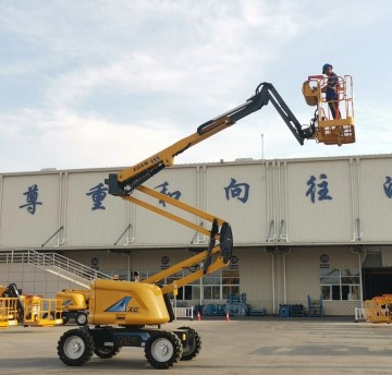ACNTRUCK Hot Sale XGA16 Articulating Boom Lift in Asia