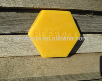 Emulsifying beeswax for wood finishing wax