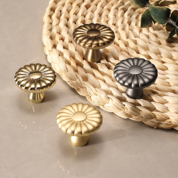 Single Hole Chrysanthemum Zinc Alloy Cabinet Knobs