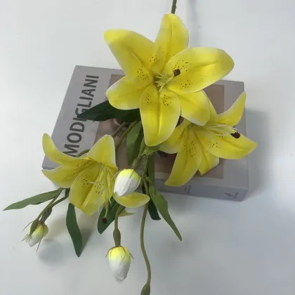 Low Price Artificial Three-Headed Lily Bouquets