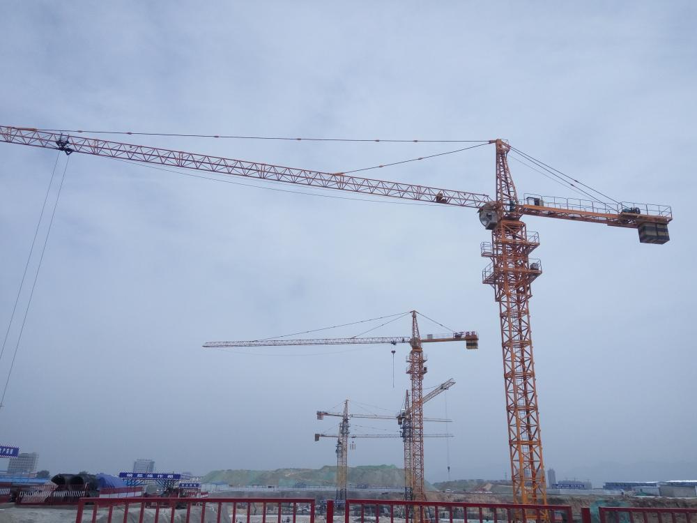 5t QTZ Rent Electric Self Raising Tower Crane