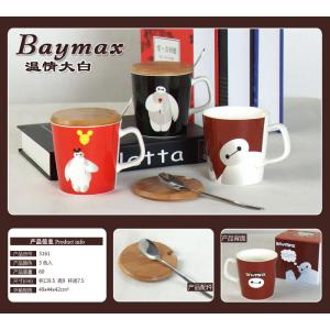 Gran héroe Baymax café con tapa de madera