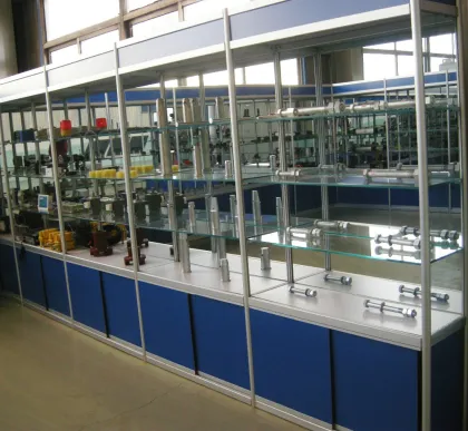 China Tower Crane Manufacturer for Construction Machinery