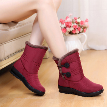 Flat bottomed anti slip and waterproof snow boots