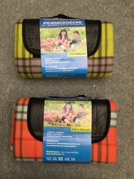 Selimut Polar Fleece Berkelah
