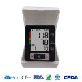 Peralatan pengujian darah digital monitor tekanan darah pergelangan tangan