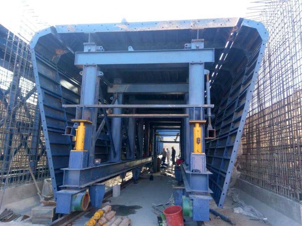 Tunnel Formwork Trolley for Steel Construction