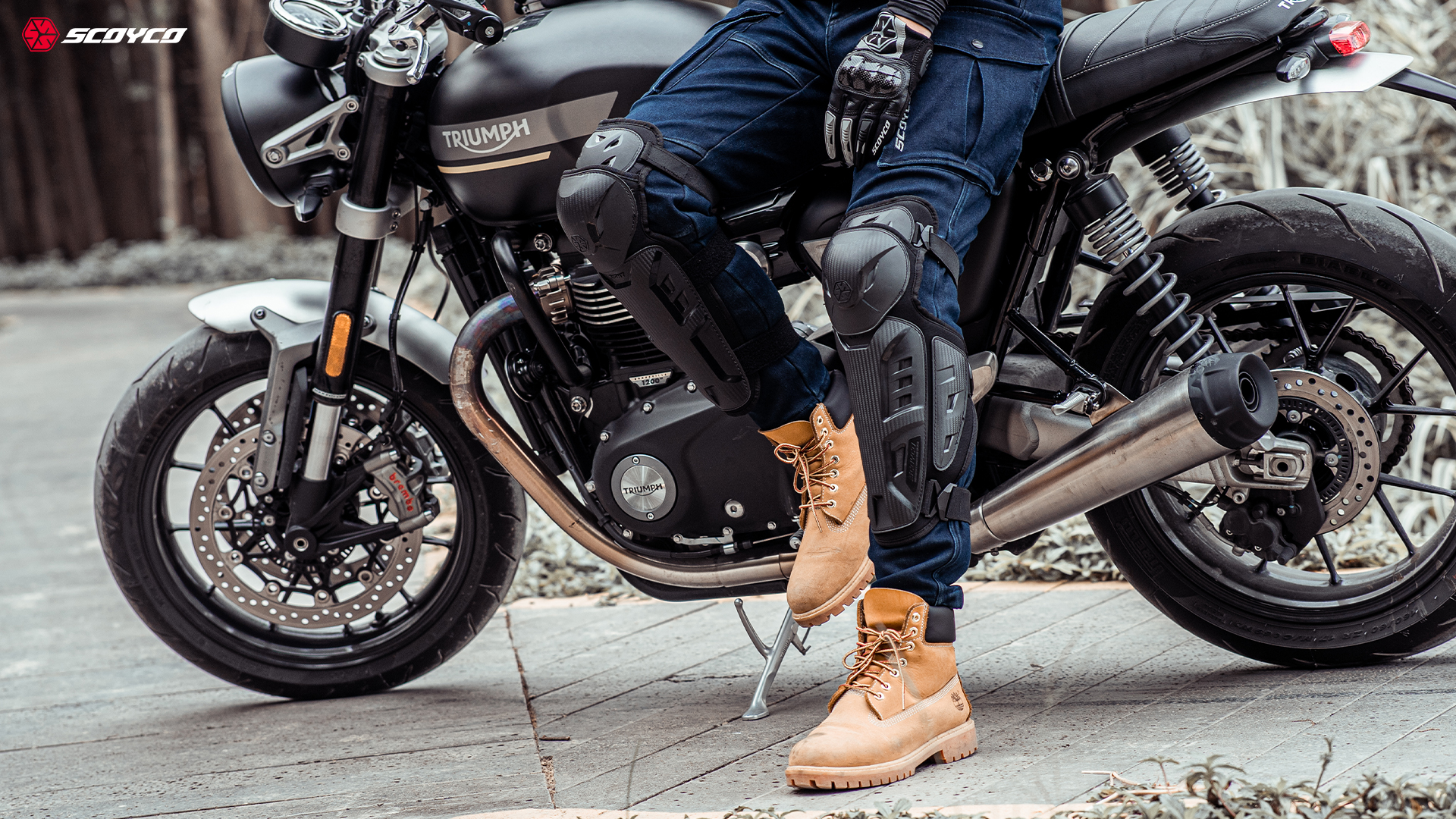 lightweight shock-absorbing protective gear