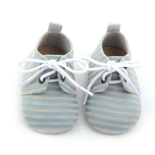 Nouveaux styles de chaussures Oxford pour bébé en cuir à rayures en gros