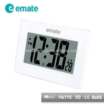 Jumbo wall clock with 23-centimeter in length