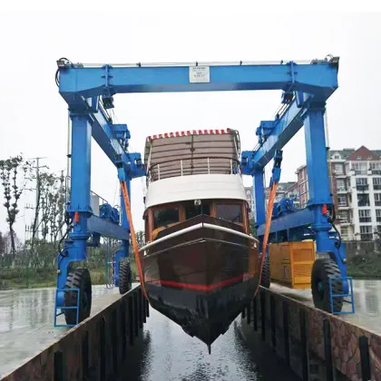 Customized Design 100T Mobile Boat Hoist for Shipyard