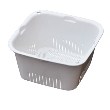 塑料漏勺和厨房过滤器