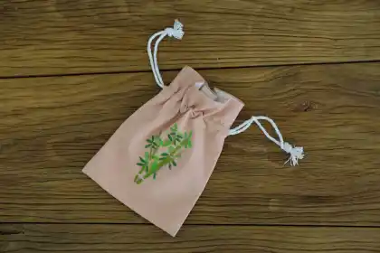 Traditional Chinese Orchid and Bamboo Coin Bag: Aesthetic and Functional Accessories