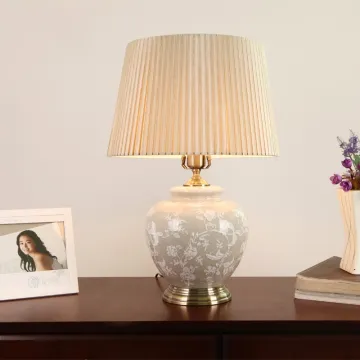 Best Selling CUL CE Modern Ceramic Table Lamp With fabric shade LT-2305