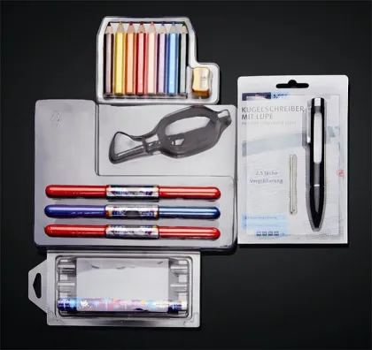 Full-automation plastic vacuum forming machine