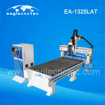 China CNC Router Machining Center with Linear Tool Changer