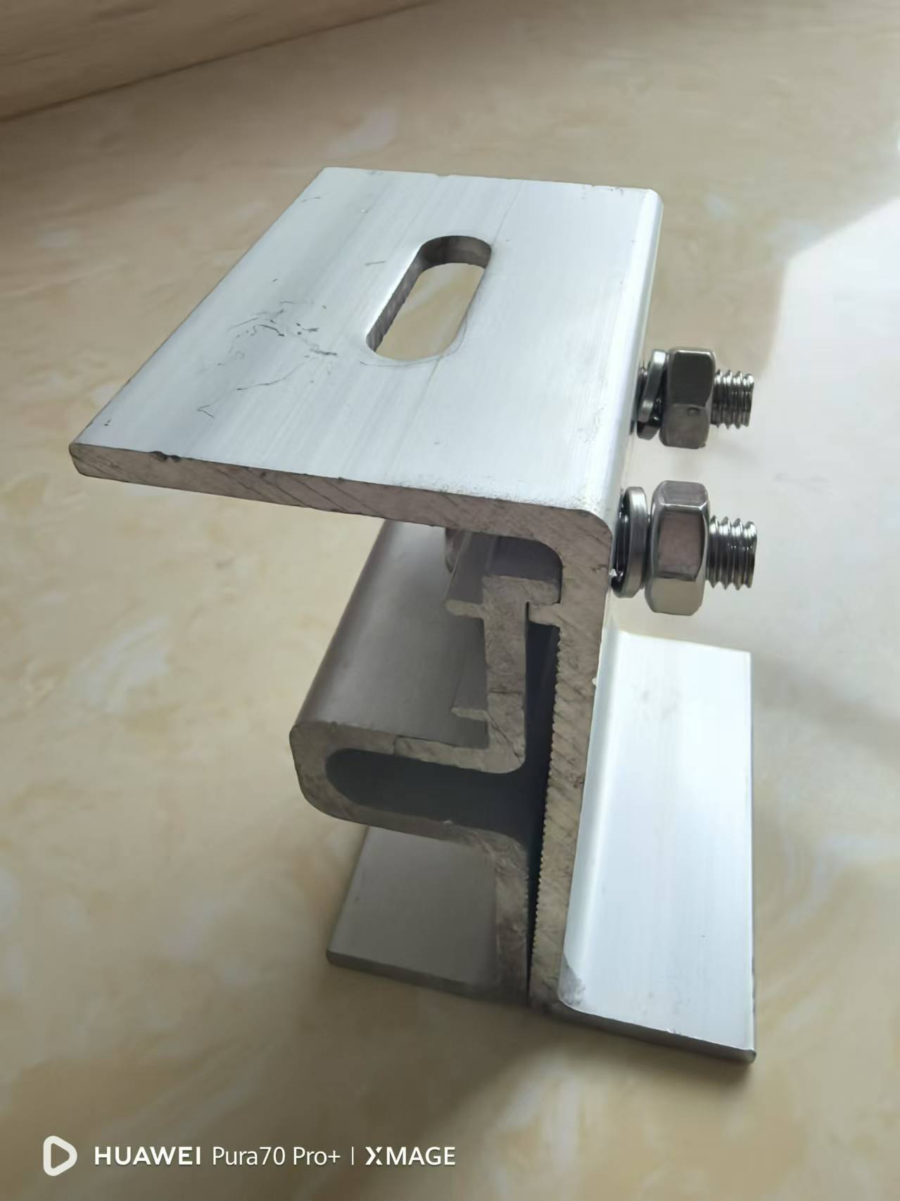 Aluminum alloy anodized extrusion roofrtop clamps